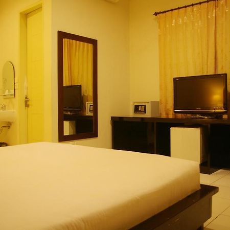 The Orchid Hotel Ambon Room photo
